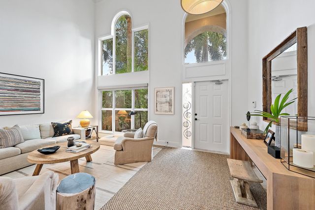 76 Princewood Lane, Palm Beach Gardens, FL 33410