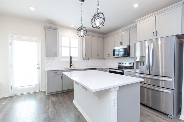 615 Old Hickory Blvd Apt 608, Nashville, TN 37209