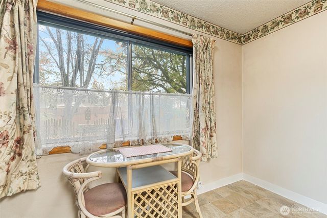 203 Columbia Street, Kelso, WA 98626