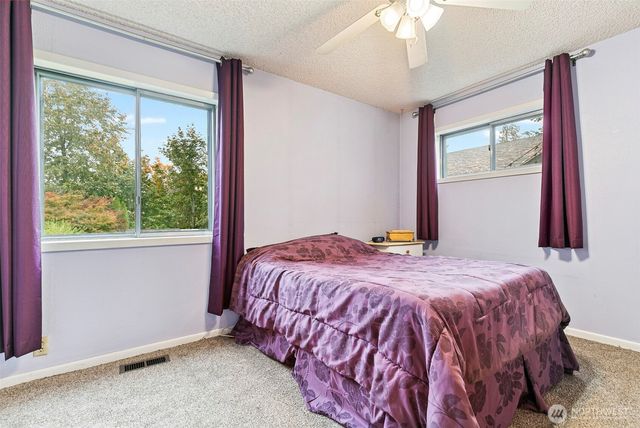 203 Columbia Street, Kelso, WA 98626