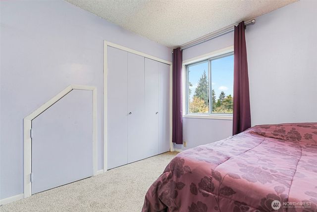 203 Columbia Street, Kelso, WA 98626