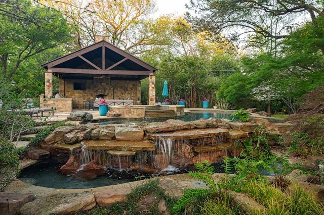 4610 Bluffview Boulevard, Dallas, TX 75209