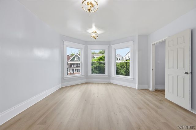 46 Woodlawn Avenue, Buffalo, NY 14209