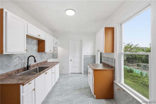 46 Woodlawn Avenue, Buffalo, NY 14209