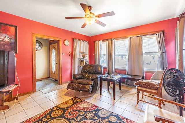 2710 Oak Park Avenue, Berwyn, IL 60402