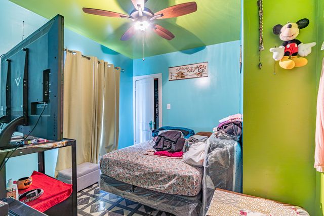 2710 Oak Park Avenue, Berwyn, IL 60402