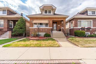 2710 Oak Park Avenue, Berwyn, IL 60402