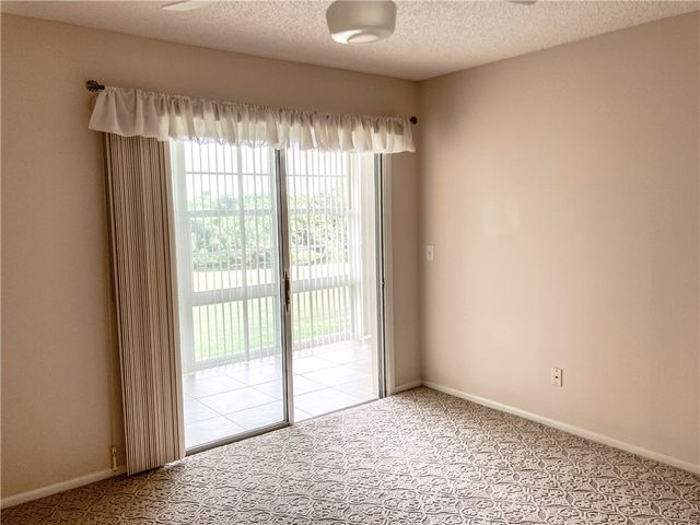 19 Vista Gardens Trail 201, Vero Beach, FL 32962
