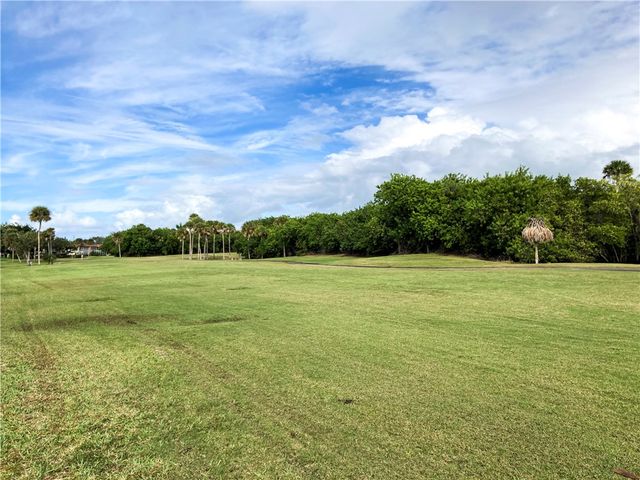 19 Vista Gardens Trail 201, Vero Beach, FL 32962