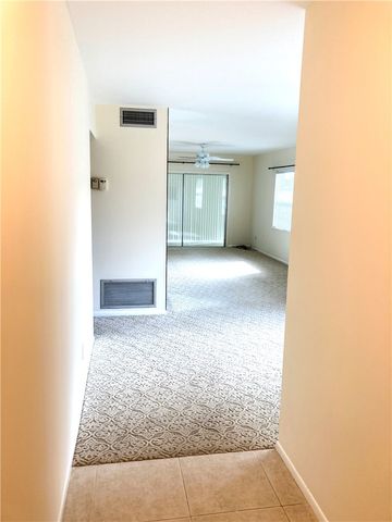 19 Vista Gardens Trail 201, Vero Beach, FL 32962