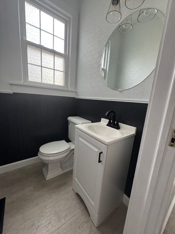 505 N Center Street, Clinton, IL 61727