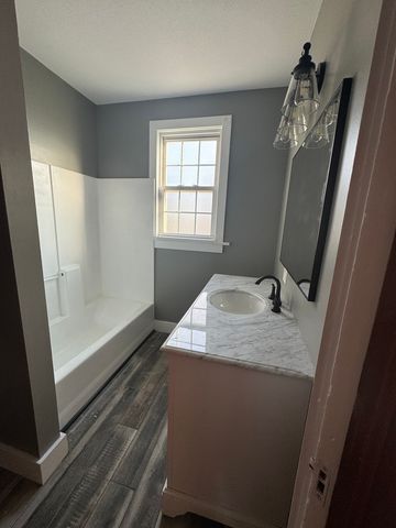 505 N Center Street, Clinton, IL 61727