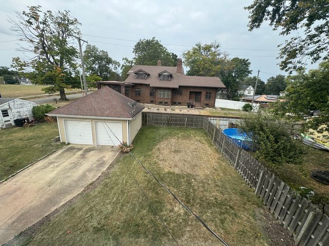 505 N Center Street, Clinton, IL 61727