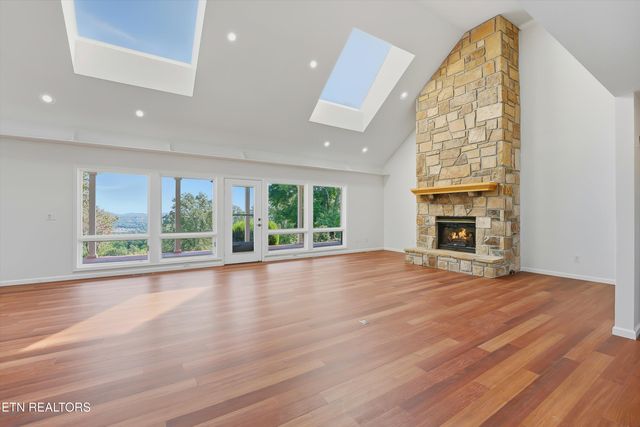 7112 Warren Lane, Corryton, TN 37721