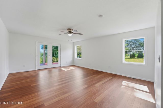 7112 Warren Lane, Corryton, TN 37721