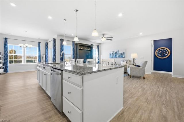 318 Sunny Lake RD, Moyock, NC 27958