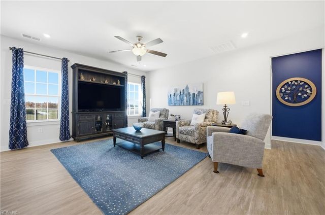 318 Sunny Lake RD, Moyock, NC 27958