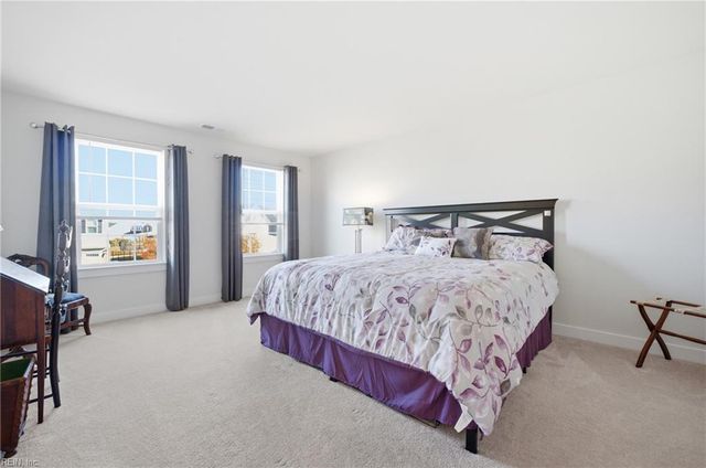 318 Sunny Lake RD, Moyock, NC 27958