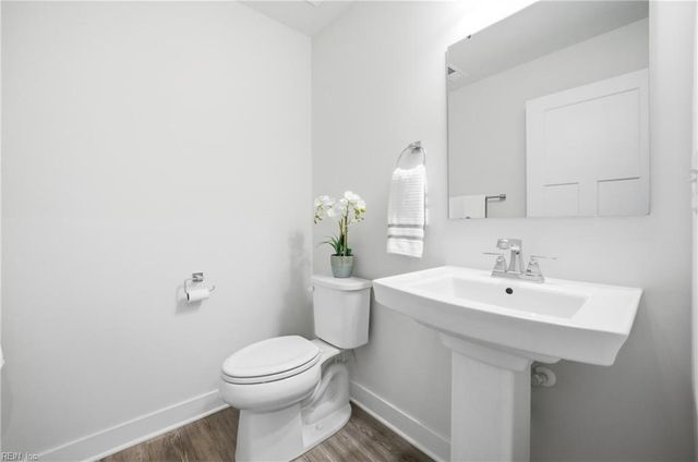 318 Sunny Lake RD, Moyock, NC 27958