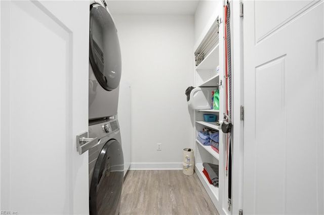 318 Sunny Lake RD, Moyock, NC 27958