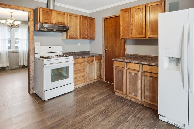 3042 Cypress Drive, Newark, OH 43055