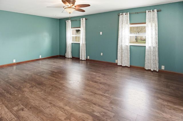 3042 Cypress Drive, Newark, OH 43055