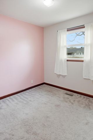 3042 Cypress Drive, Newark, OH 43055