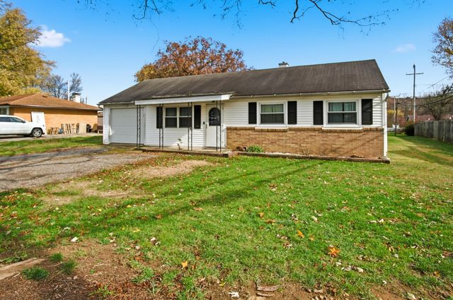 3042 Cypress Drive, Newark, OH 43055