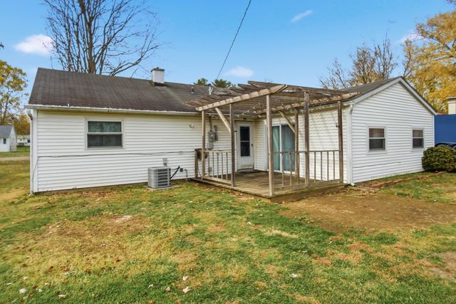 3042 Cypress Drive, Newark, OH 43055