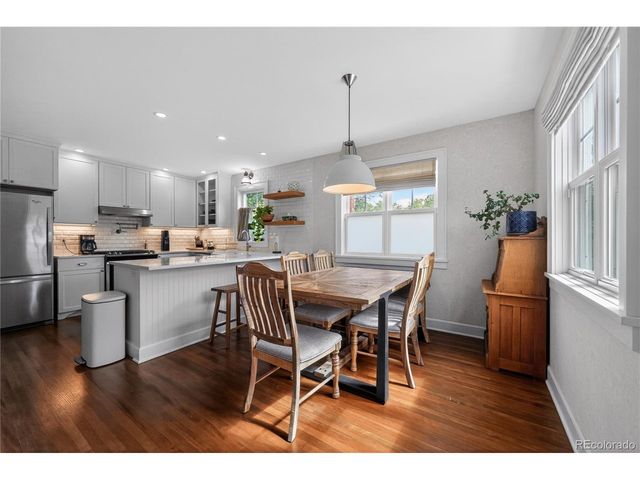913 7th St, Berthoud, CO 80513