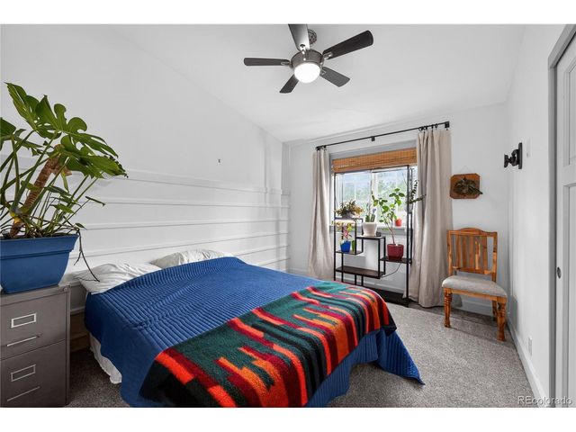 913 7th St, Berthoud, CO 80513