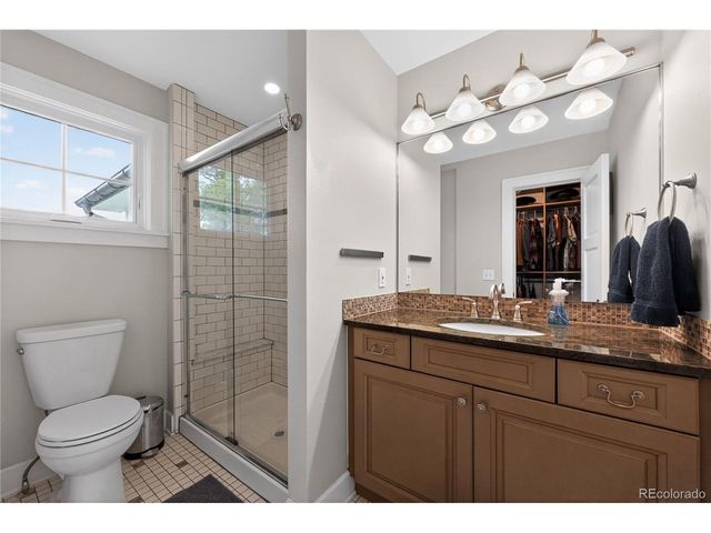 913 7th St, Berthoud, CO 80513