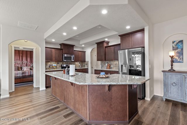 8778 N Salmonberry LOOP, Hayden, ID 83835