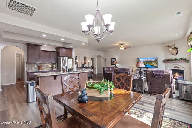 8778 N Salmonberry LOOP, Hayden, ID 83835