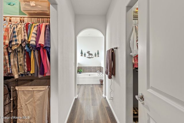 8778 N Salmonberry LOOP, Hayden, ID 83835