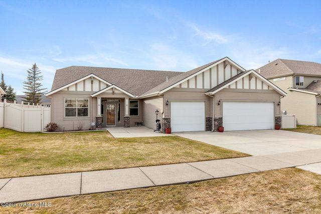 8778 N Salmonberry LOOP, Hayden, ID 83835