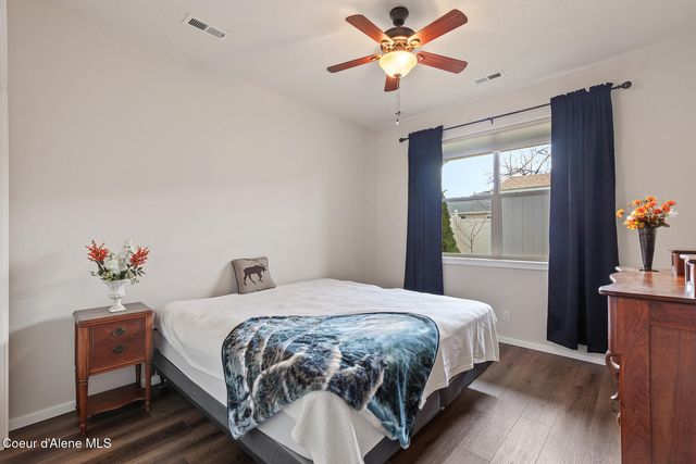 8778 N Salmonberry LOOP, Hayden, ID 83835