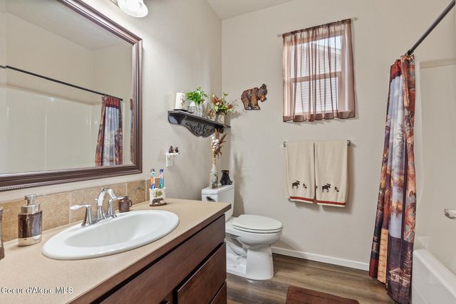 8778 N Salmonberry LOOP, Hayden, ID 83835