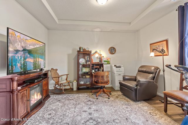 8778 N Salmonberry LOOP, Hayden, ID 83835