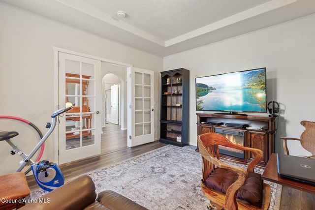 8778 N Salmonberry LOOP, Hayden, ID 83835