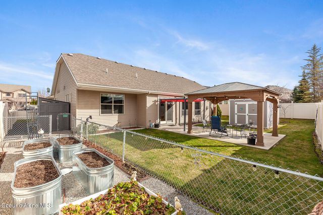 8778 N Salmonberry LOOP, Hayden, ID 83835