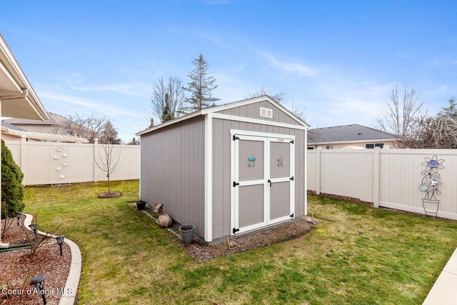 8778 N Salmonberry LOOP, Hayden, ID 83835