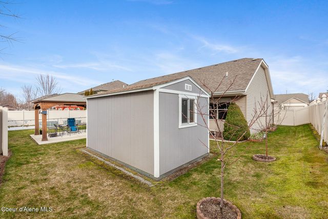 8778 N Salmonberry LOOP, Hayden, ID 83835