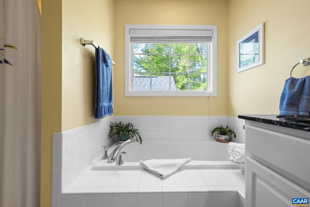 163 SAINT ANDREWS ST, Zion Crossroads, VA 22942