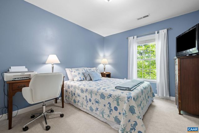 163 SAINT ANDREWS ST, Zion Crossroads, VA 22942