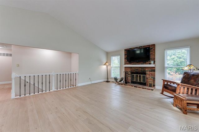 1453 Cedar Bluff Drive, Ballwin, MO 63021