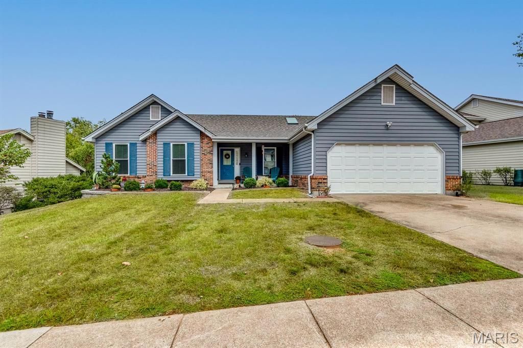 1453 Cedar Bluff Drive, Ballwin, MO 63021
