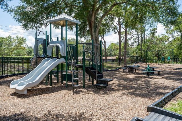 325 MAGNOLIA STREET, Windermere, FL 34786