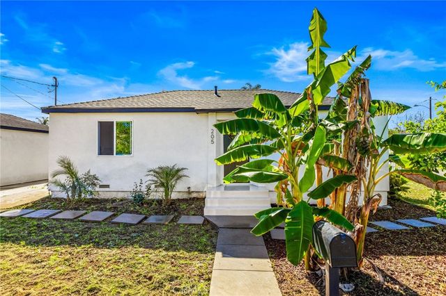 205 E California, Vista, CA 92084