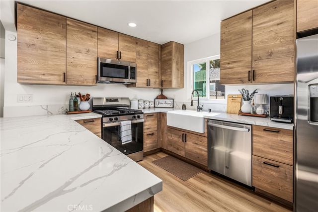 205 E California, Vista, CA 92084